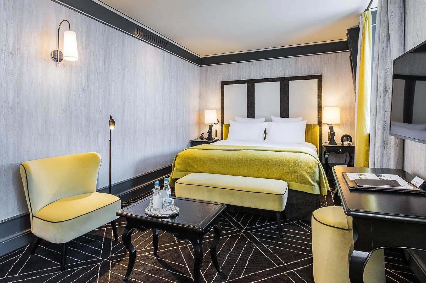 Le Pavillon De La Reine & Spa, Place Des Vosges Paris