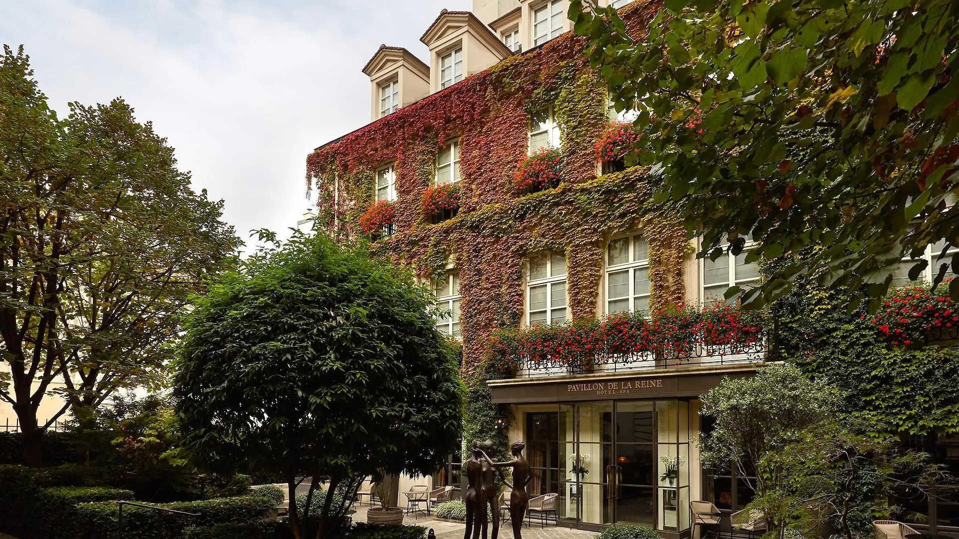 Le Pavillon De La Reine & Spa, Place Des Vosges Paris 5*,  Frankrig
