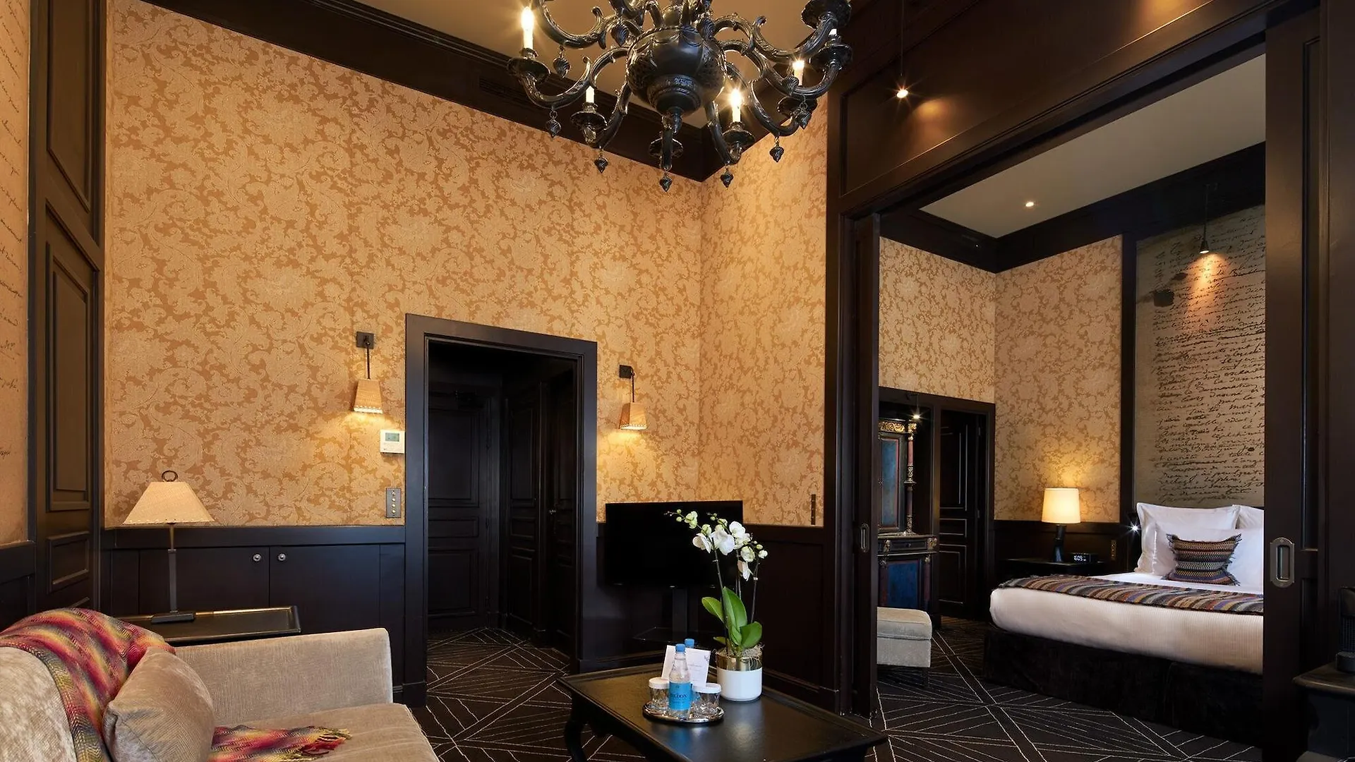 ***** Hotel Le Pavillon De La Reine & Spa, Place Des Vosges Paris Frankrig