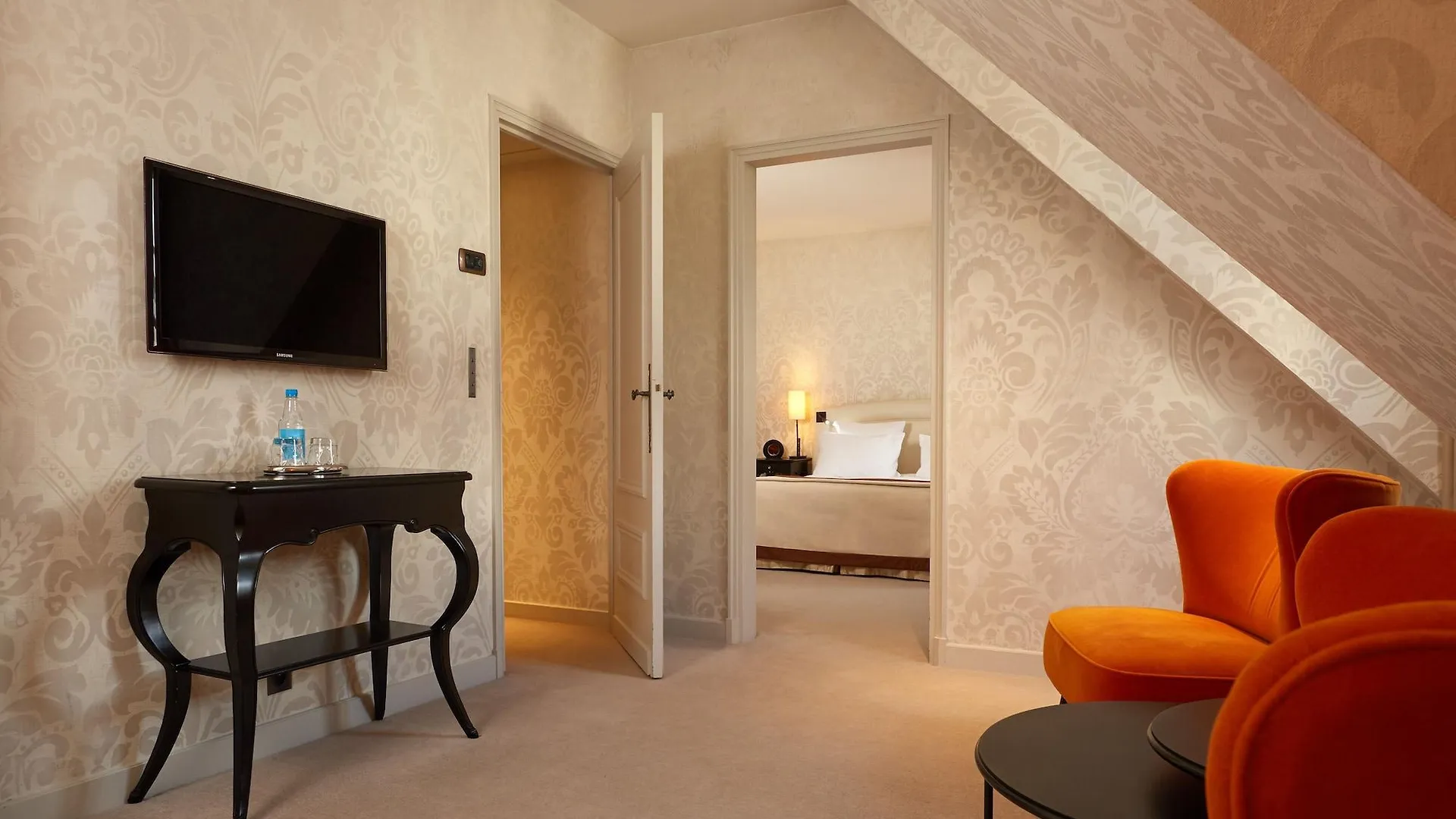 Le Pavillon De La Reine & Spa, Place Des Vosges Hotel Paris 5*,  France