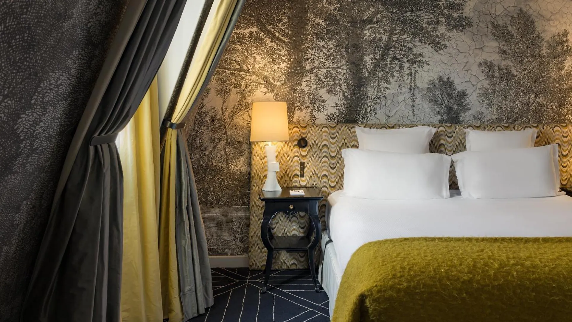 Hotel Le Pavillon De La Reine & Spa, Place Des Vosges Parijs
