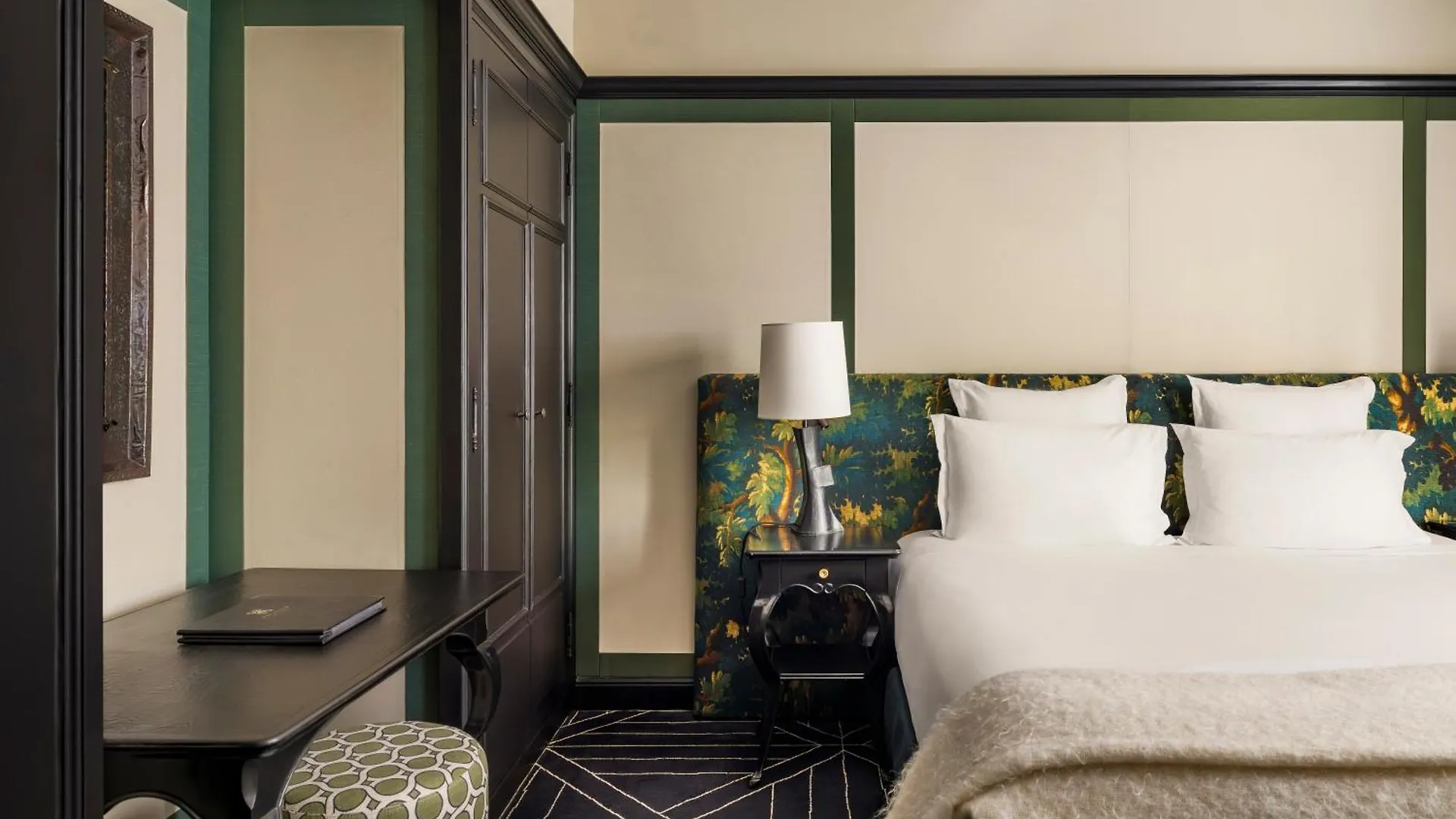 Hotel Le Pavillon De La Reine & Spa, Place Des Vosges París