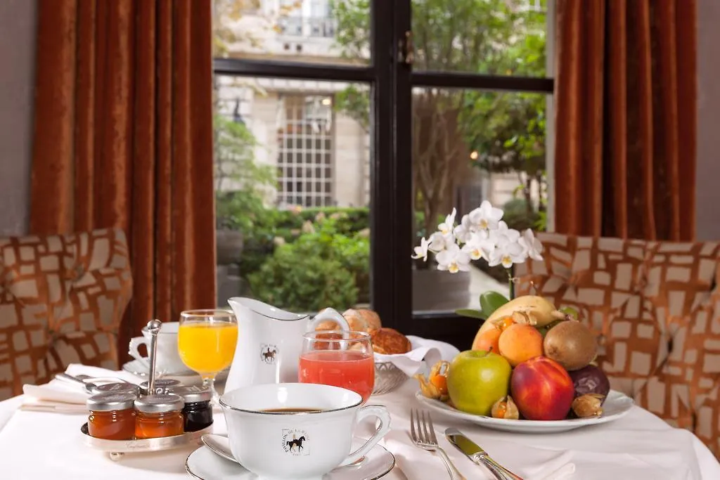 Le Pavillon De La Reine & Spa, Place Des Vosges Paris