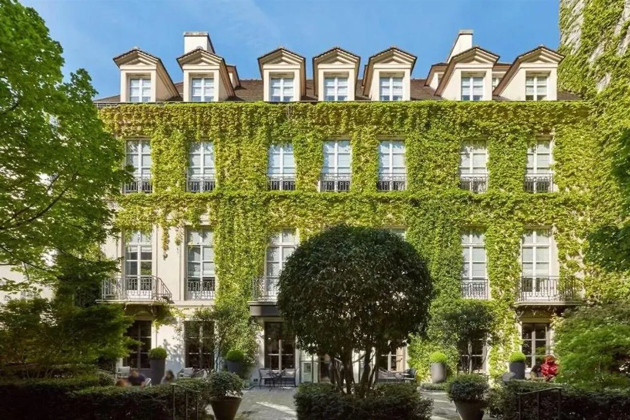 Le Pavillon De La Reine & Spa, Place Des Vosges Paris 5*,