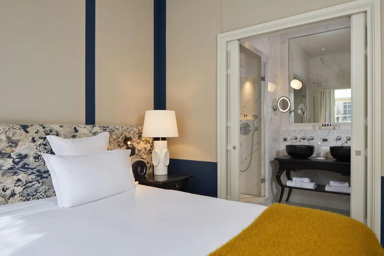 Hotel Le Pavillon De La Reine & Spa, Place Des Vosges Paris